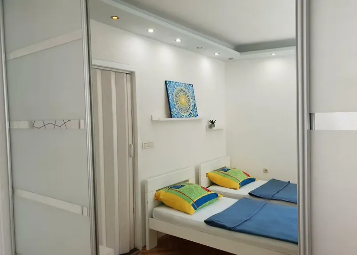 Apartment Apartment Split Split