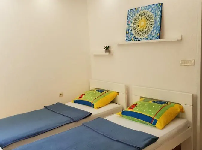 Apartment Apartment Split