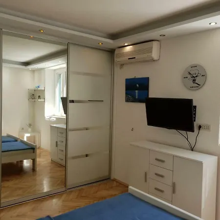 Apartment Apartment Split